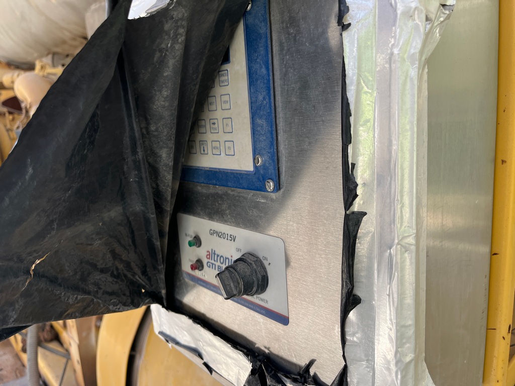 Used CAT 3512B Land Electric Generator Set Used CAT 3512B Land Electric Generator Set - Image 11