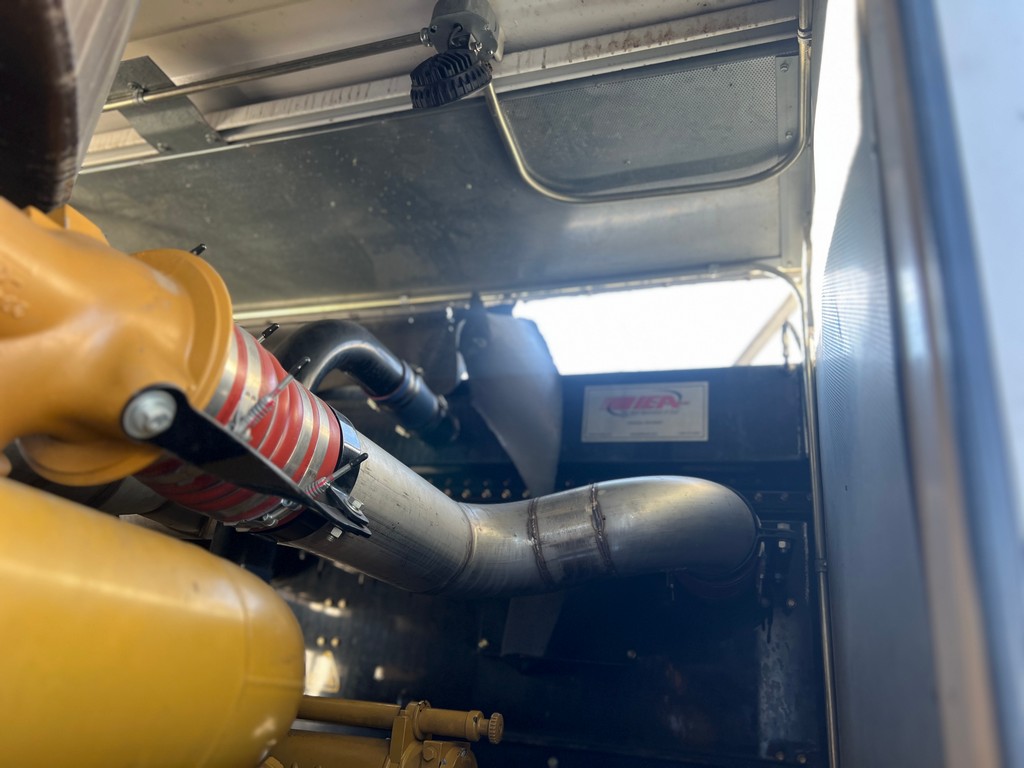 Used CAT 3516CHD Generator Set – 13.2kV - Image 32