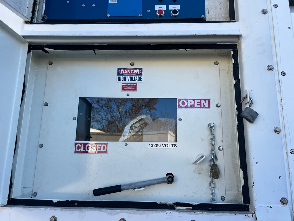 Used CAT 3516CHD Generator Set – 13.2kV - Image 37