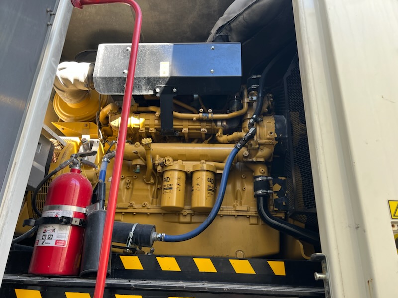 Used 500kW CAT XQ570 Generator Set Used 500kW CAT XQ570 Generator Set - Image 2
