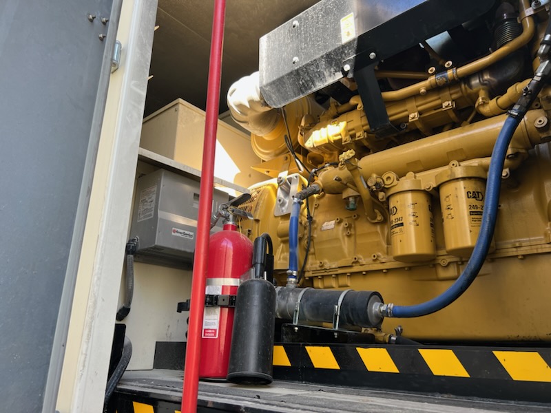 Used 500kW CAT XQ570 Generator Set Used 500kW CAT XQ570 Generator Set - Image 3