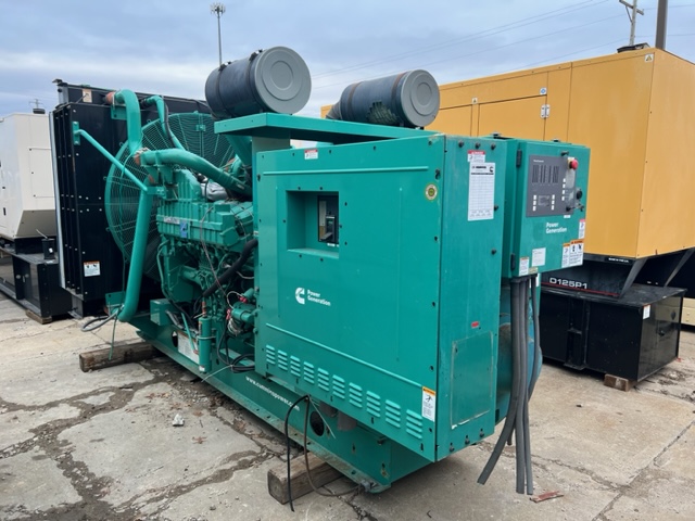 Used 750kW Cummins QST30-G5 Generator Set Used 750kW Cummins QST30-G5 Generator Set - Image 3