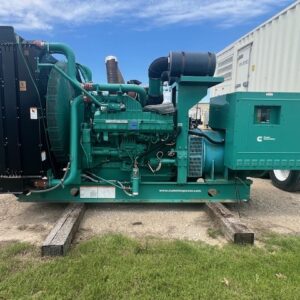 Used 750kW Cummins QST30-G5 Generator Set