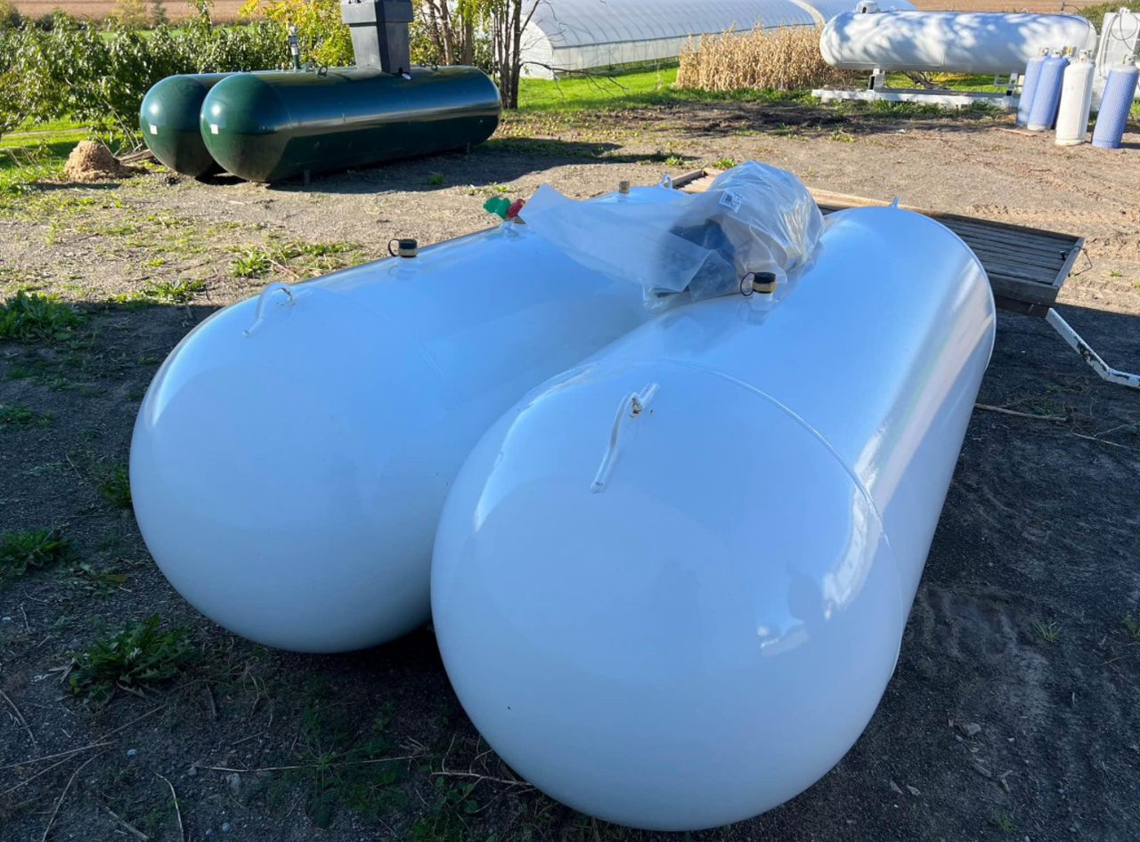 1000 Gallon Underground Propane Tank For Sale 1000 Gallon Underground Propane Tank For Sale - Image 2